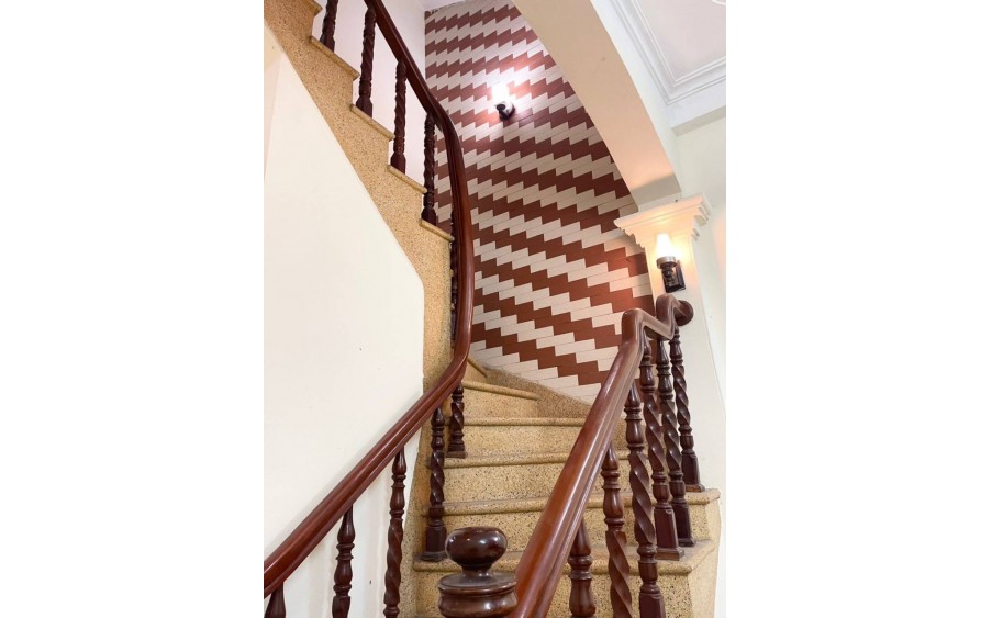 Cần Cho _thuê nhà riêng ngõ Khâm Thiên, Đống Đa, DT 30m - 4 tầng, 3 ngủ, 2 WC, full đồ, giá 11 triệu 0865089699